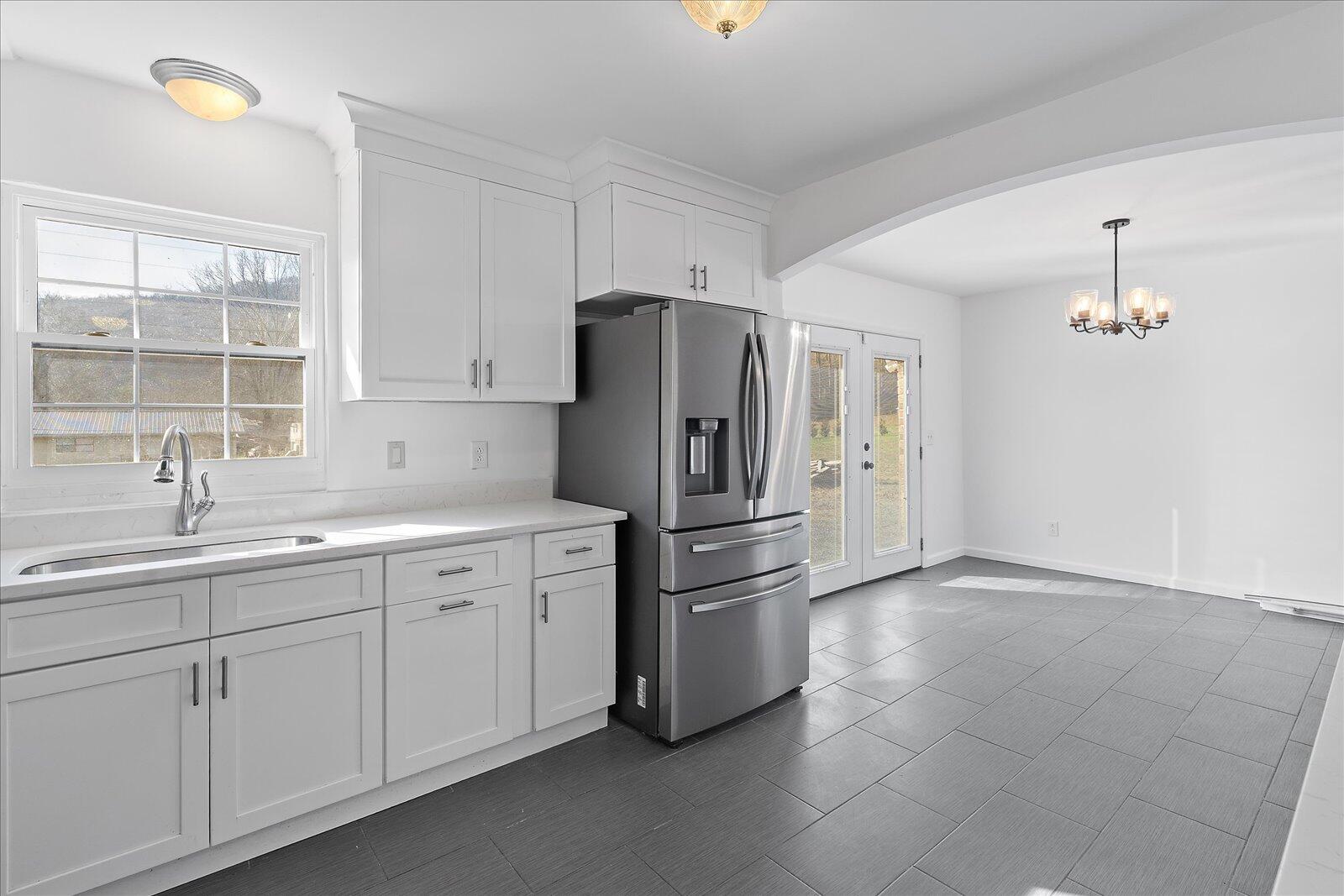 205 Danny Drive Jasper, TN 37347 - Photo 3 of 35 12-205 Danny Dr-11