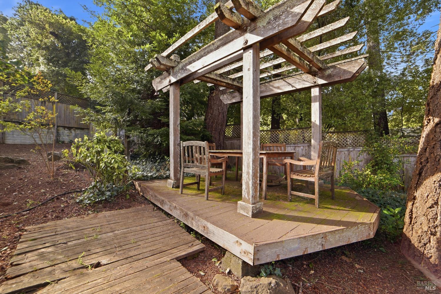 2656 Fir Park Way Santa Rosa, CA 95404 - Photo 45 of 51 a view of a chairs and table in the patio