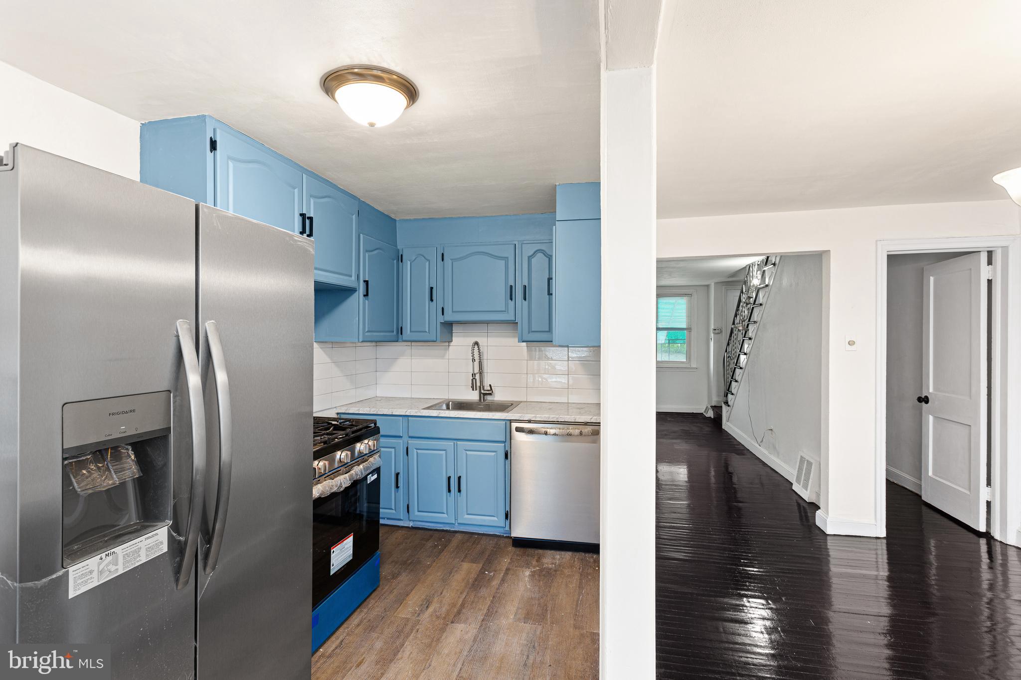 7675 Overbrook Avenue Philadelphia, PA 19151 - Photo 3 of 16