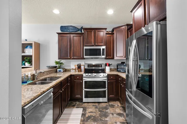 $2,200 | 8853 Brown Pelican Circle, Navarre, FL 32566