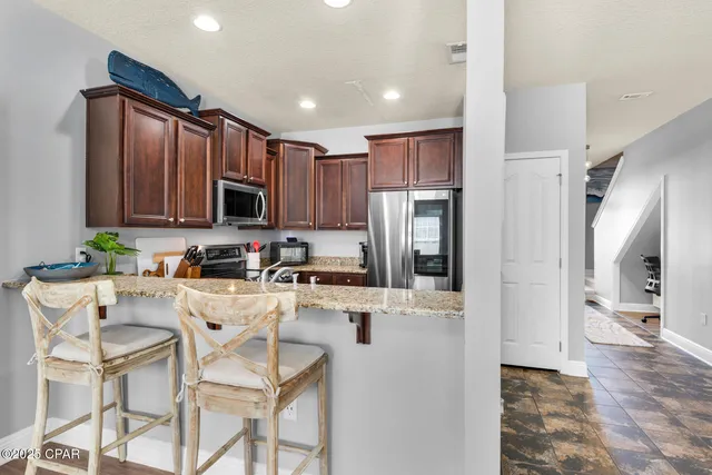 $2,200 | 8853 Brown Pelican Circle, Navarre, FL 32566