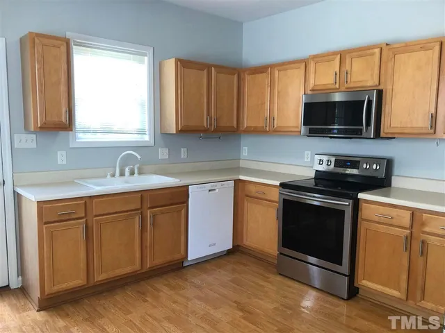 $1,900 | 220 Marsh Avenue, Raleigh, NC 27606