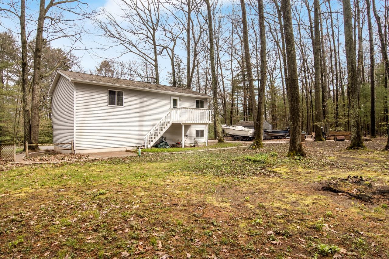 10320 Wildwood Road Interlochen, MI 49643 - Photo 21 of 32 1921812-904f0cff-9e7b-4ffb-97fe-162199b501b3.JPG