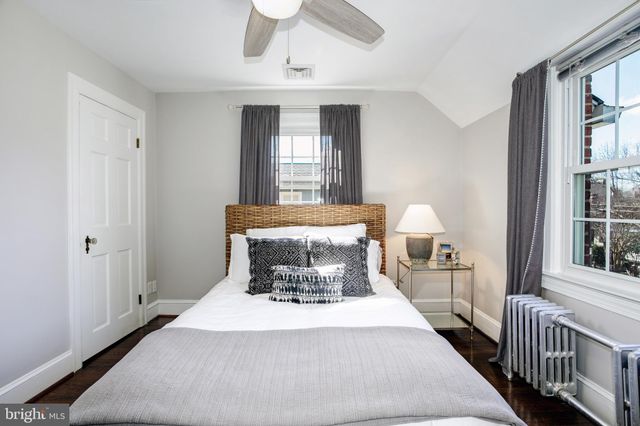 $1,150,000 | 219 East Howell Avenue, Alexandria, VA 22301