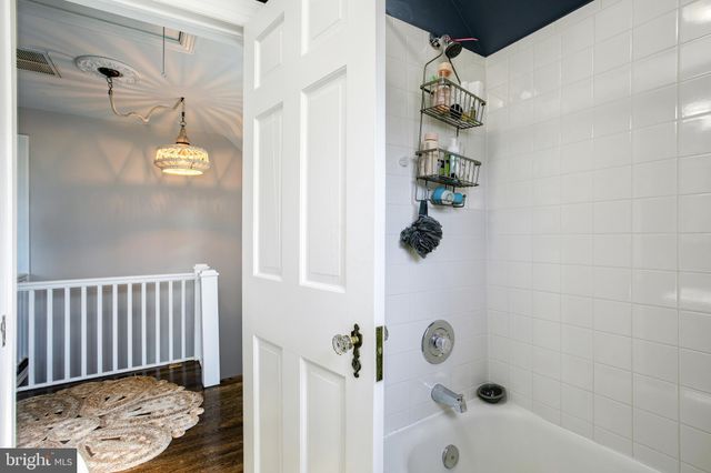 $1,150,000 | 219 East Howell Avenue, Alexandria, VA 22301