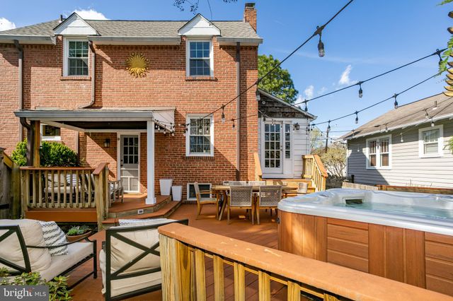 $1,150,000 | 219 East Howell Avenue, Alexandria, VA 22301