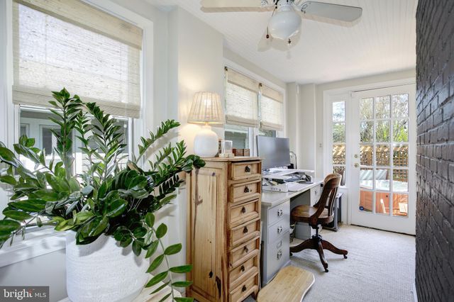 $1,150,000 | 219 East Howell Avenue, Alexandria, VA 22301