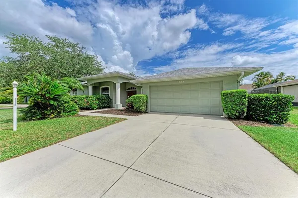 $540,000 | 523 Oak Bay Drive, Osprey, FL 34229