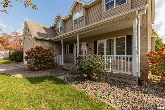 $3,250 | 4005 Raleigh Avenue, Bettendorf, IA 52722