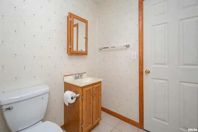 $3,250 | 4005 Raleigh Avenue, Bettendorf, IA 52722