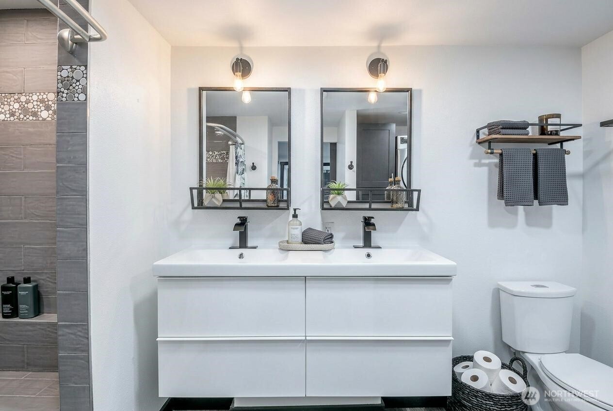 201 Union Avenue Southeast, Unit 155 Renton, WA 98059 - Photo 9 of 23 Gallery Image 9