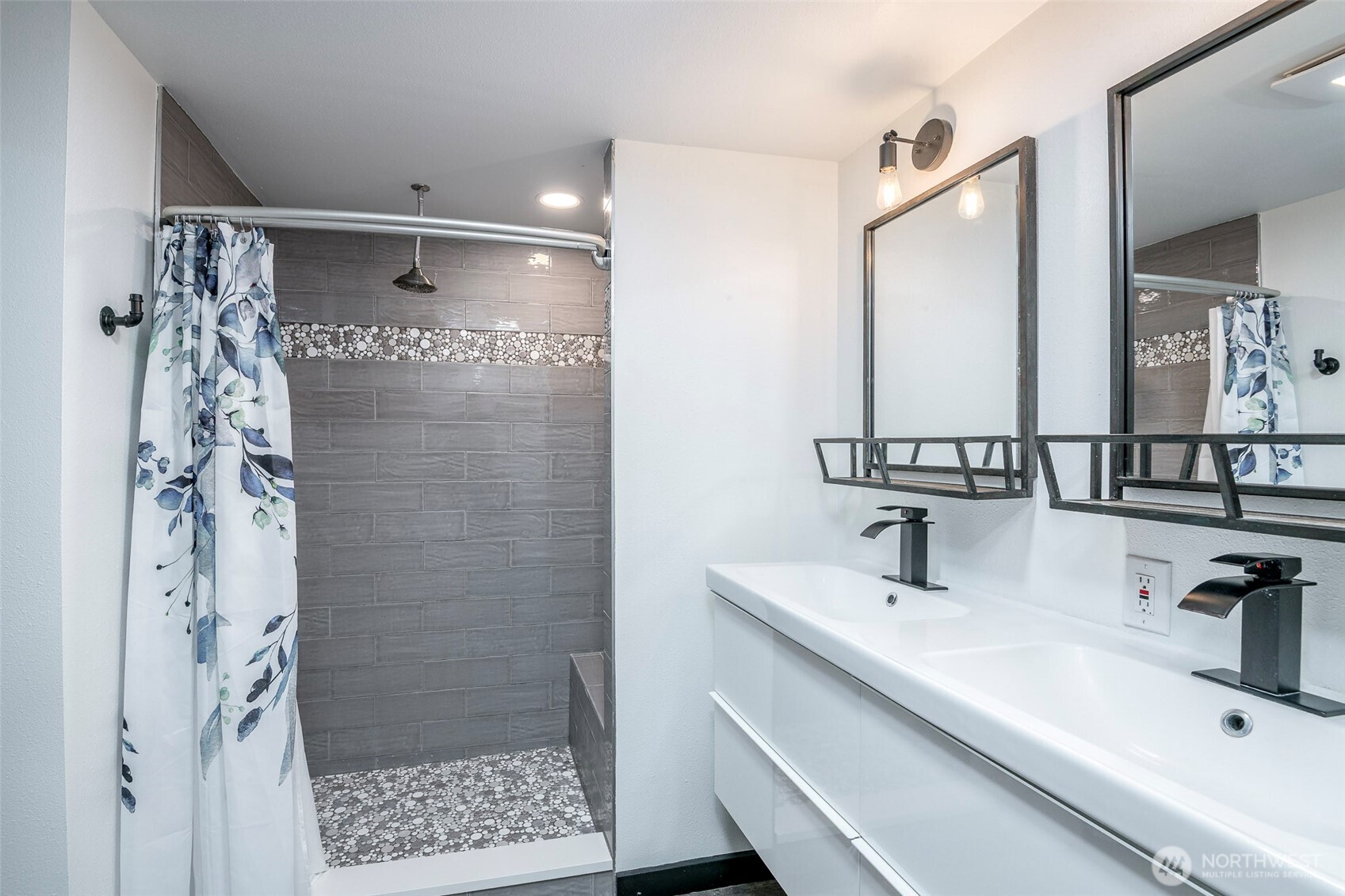 201 Union Avenue Southeast, Unit 155 Renton, WA 98059 - Photo 10 of 23 Gallery Image 10