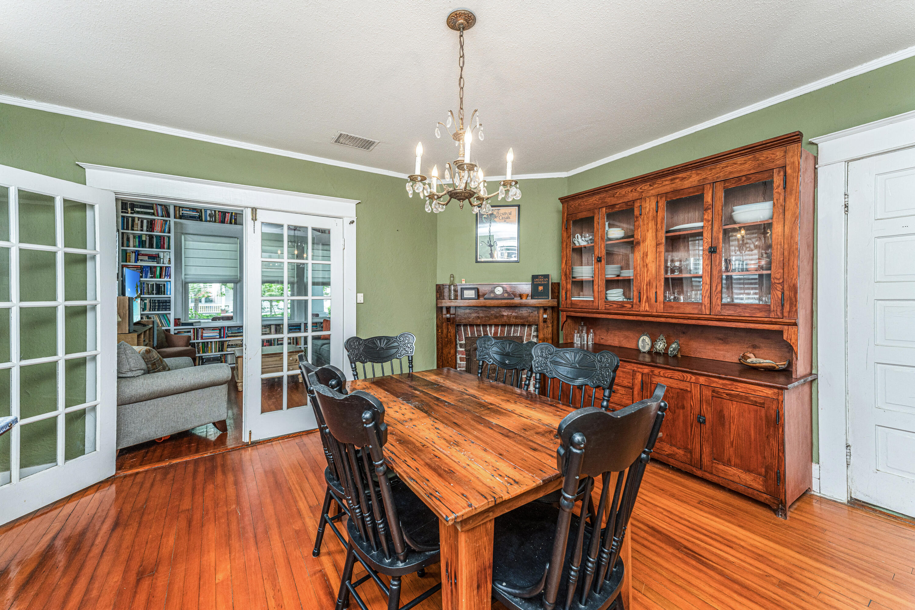 918 Rutledge Avenue Charleston, SC 29403 - Photo 11 of 31 918RutledgeAve15