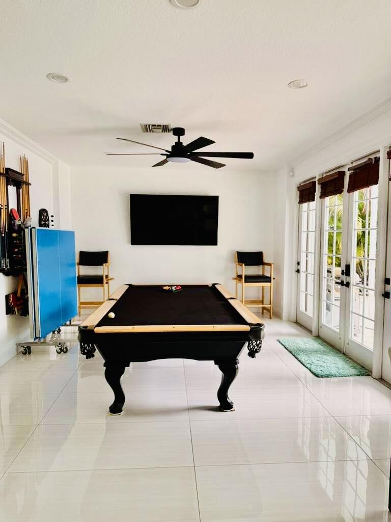 400 Southwest 15th Drive Boca Raton, FL 33432 - Photo 4 of 37 bebc8114-3f5d-4702-8768-a5fd7afea17f