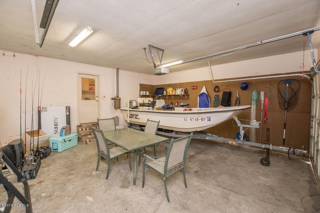 801 State Rd S-7-409 Beaufort, SC 29902 - Photo 24 of 24 Lots of room!