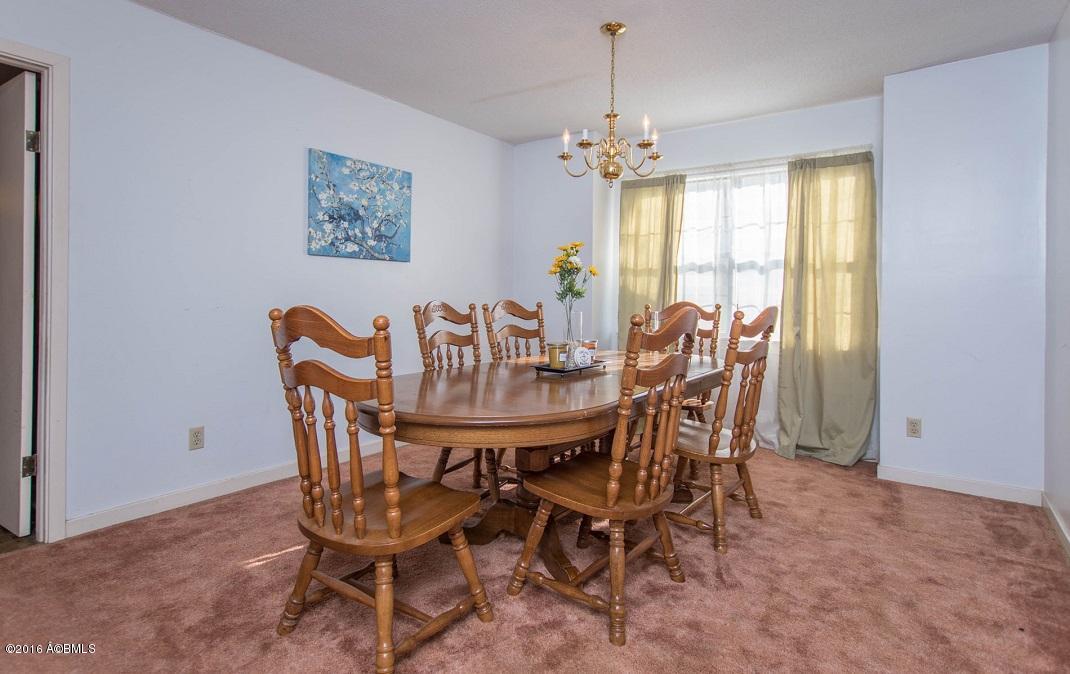 801 State Rd S-7-409 Beaufort, SC 29902 - Photo 9 of 24 Formal