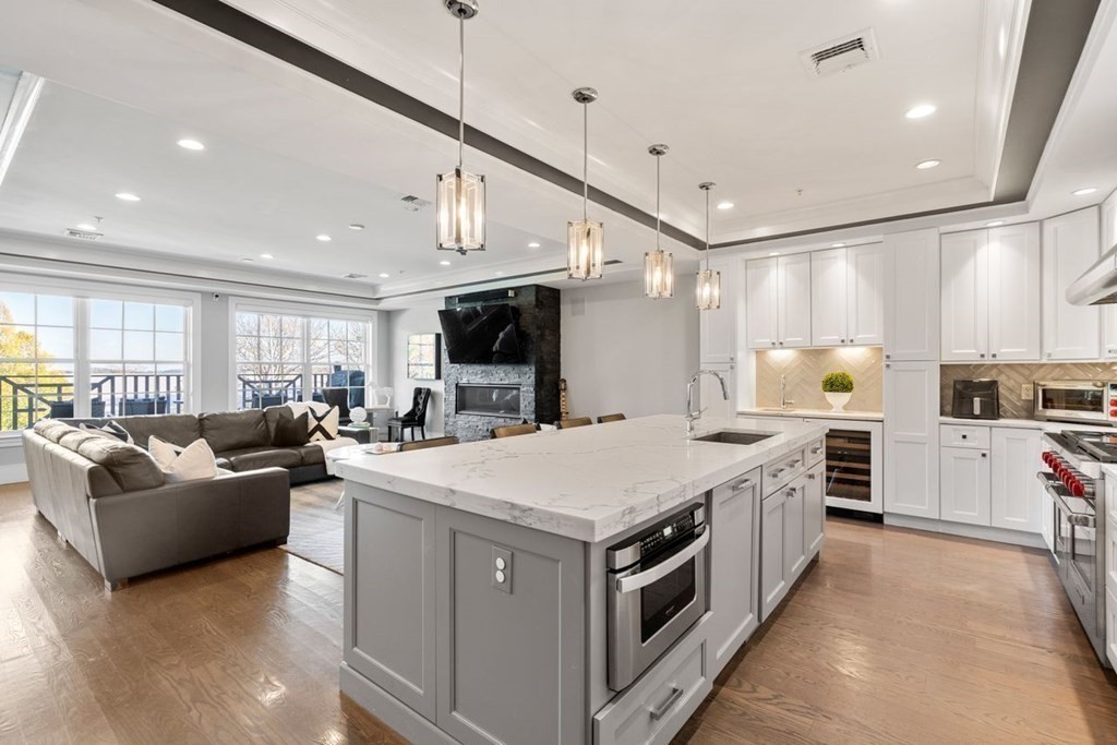 35 Farragut Road, Unit B Boston, MA 02127 - Photo 4 of 23 Gallery Image 4