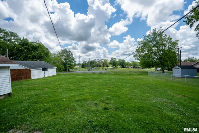 $52,900 | 210 Orchard Street, Zeigler, IL 62999