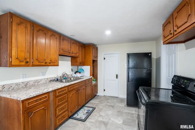 $52,900 | 210 Orchard Street, Zeigler, IL 62999