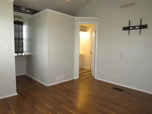 $1,800 | 4647 Bonnie Brae Street, Denton, TX 76226