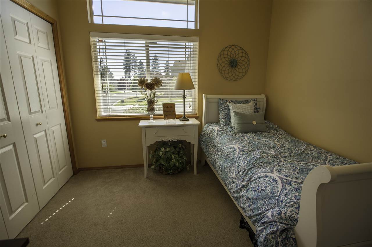 17410 North Edgecrest Road Colbert, WA 99005 - Photo 11 of 20