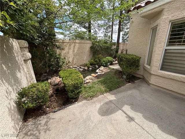 $2,650 | 7024 Bright Springs Court, Las Vegas, NV 89113