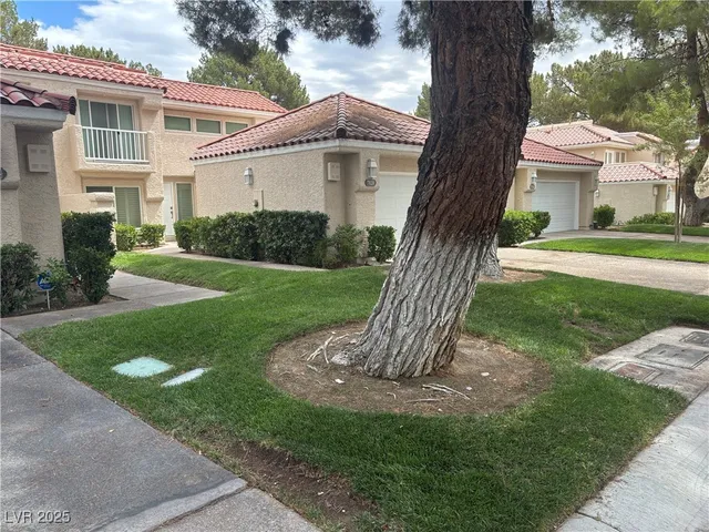 $2,650 | 7024 Bright Springs Court, Las Vegas, NV 89113
