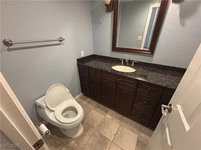 $2,650 | 7024 Bright Springs Court, Las Vegas, NV 89113