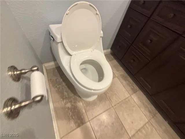 $2,650 | 7024 Bright Springs Court, Las Vegas, NV 89113