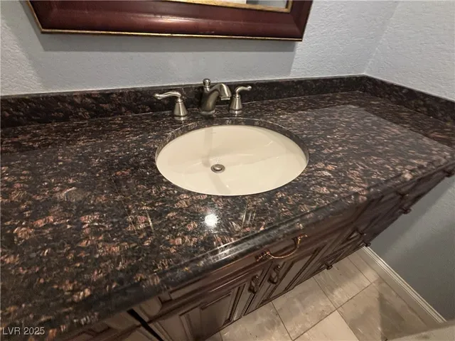 $2,650 | 7024 Bright Springs Court, Las Vegas, NV 89113