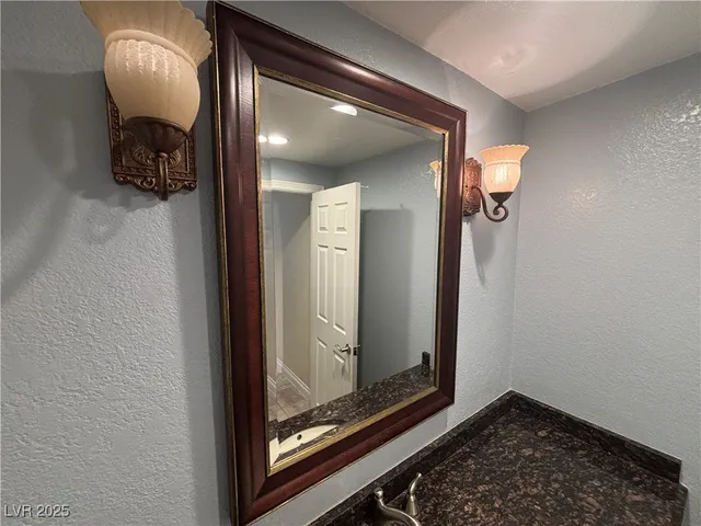 $2,650 | 7024 Bright Springs Court, Las Vegas, NV 89113