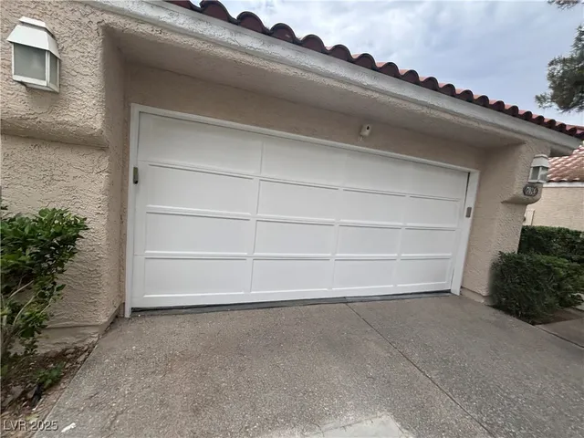 $2,650 | 7024 Bright Springs Court, Las Vegas, NV 89113