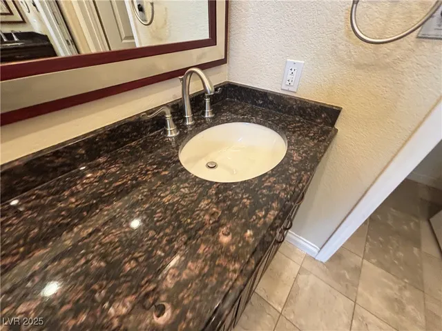 $2,650 | 7024 Bright Springs Court, Las Vegas, NV 89113