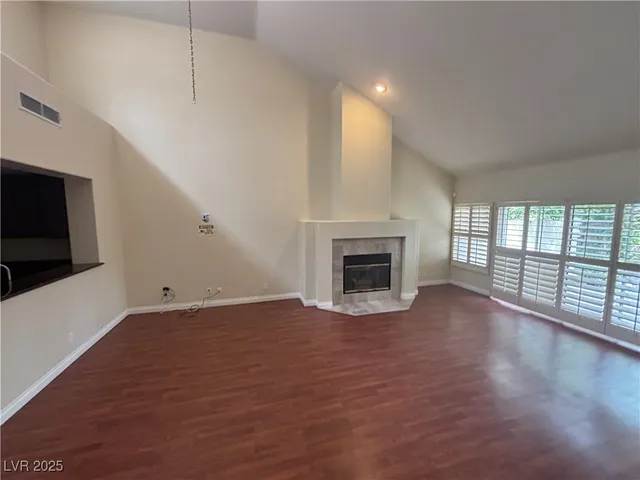 $2,650 | 7024 Bright Springs Court, Las Vegas, NV 89113