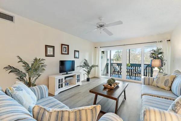 $245,000 | 175 Southeast St Lucie Boulevard, Unit E156, Stuart, FL 34996