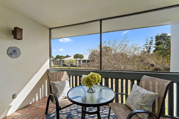 $245,000 | 175 Southeast St Lucie Boulevard, Unit E156, Stuart, FL 34996