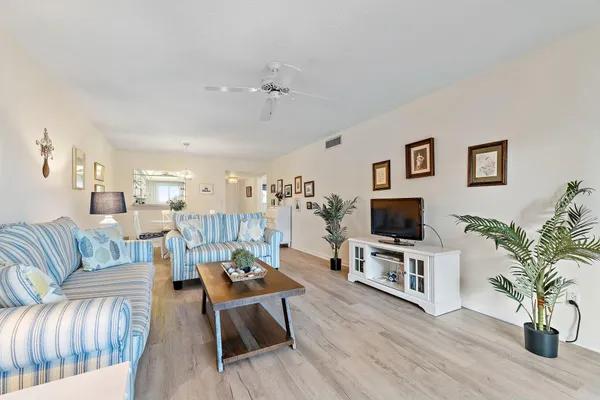 $245,000 | 175 Southeast St Lucie Boulevard, Unit E156, Stuart, FL 34996