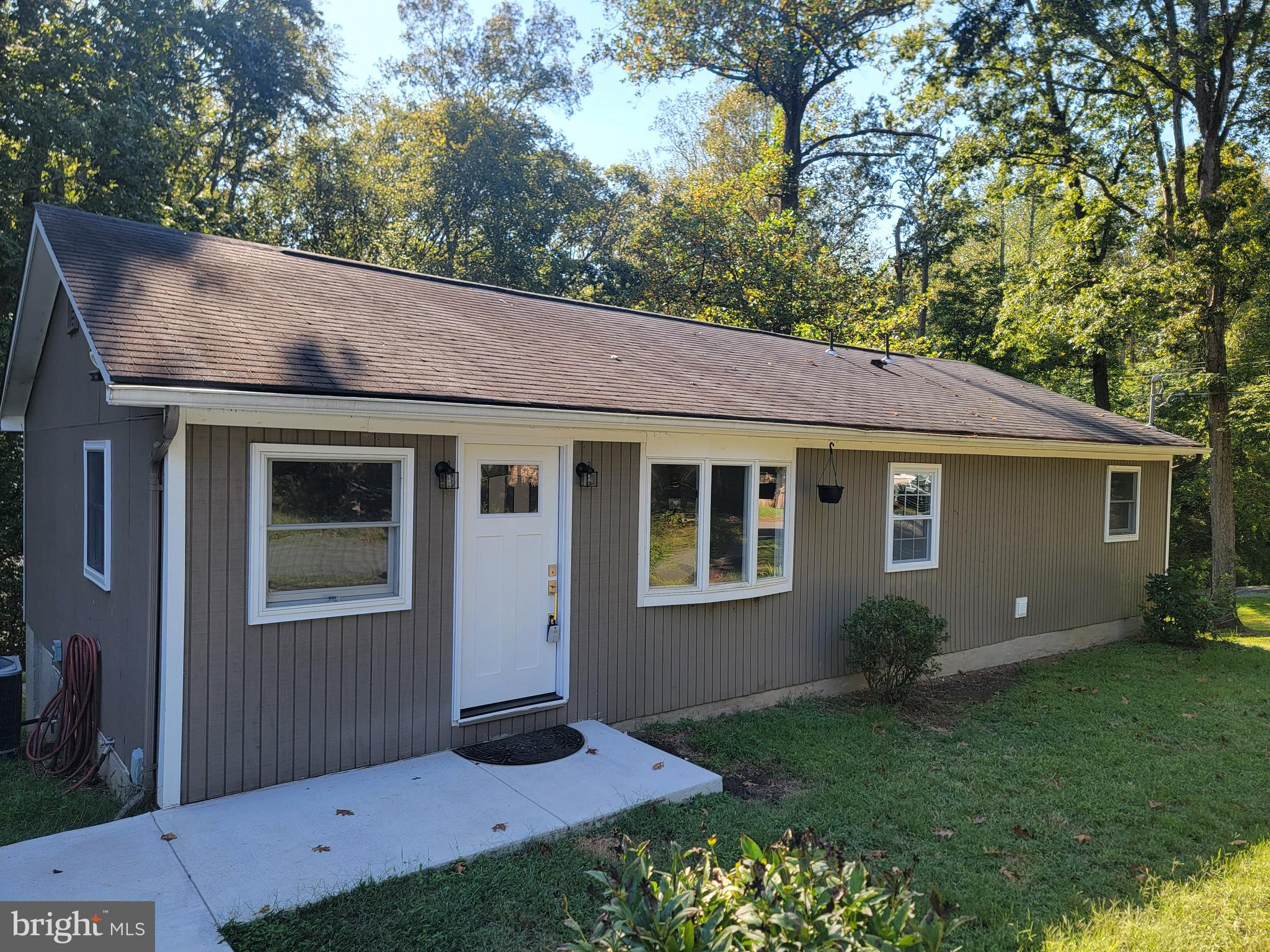 12050 Lester Road Manassas, VA 20112 - Photo 1 of 60 Gallery Image 1