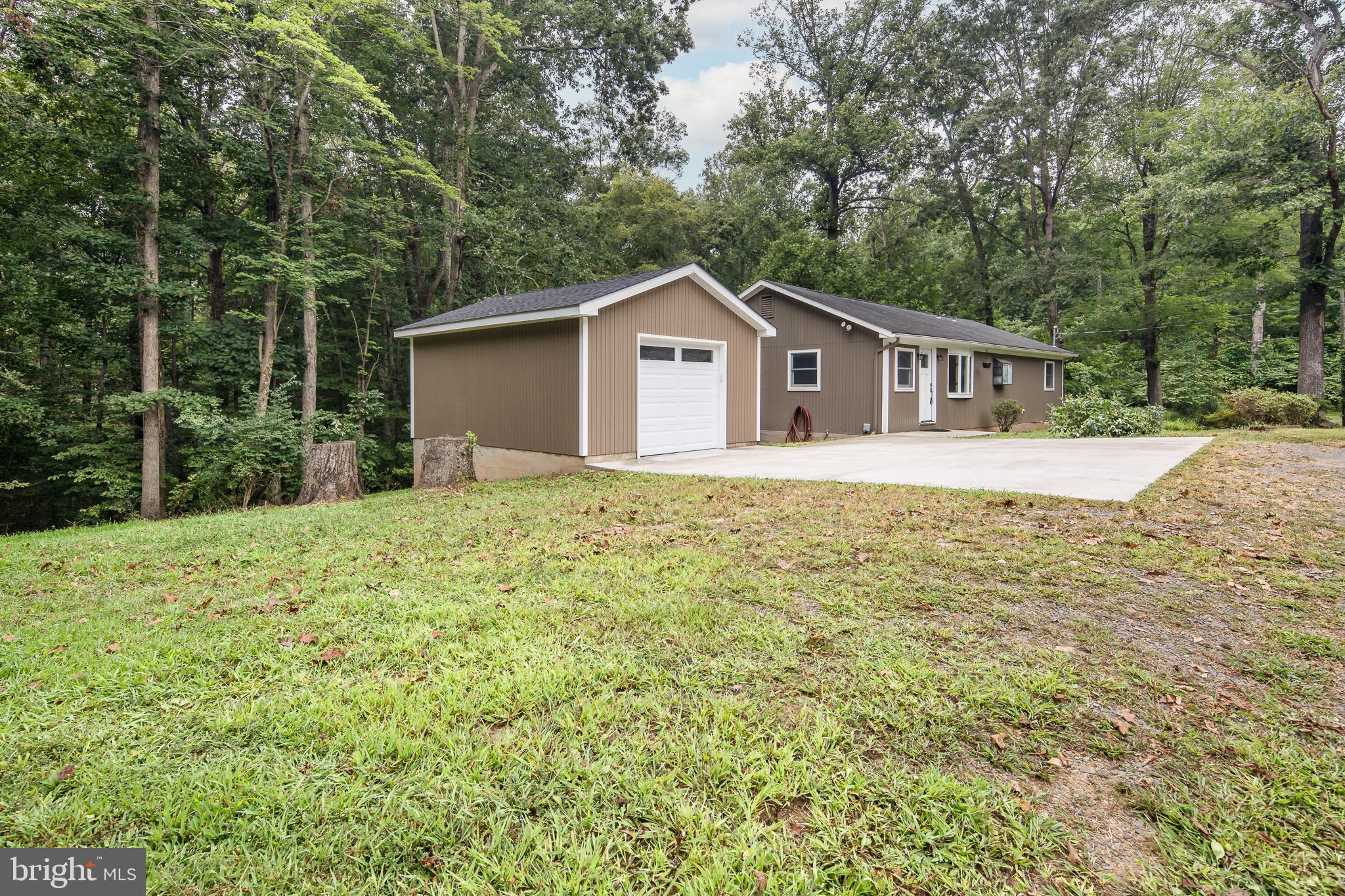 12050 Lester Road Manassas, VA 20112 - Photo 9 of 60 Gallery Image 9