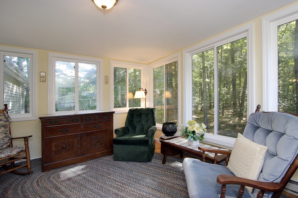 507 Crystal Way Middleboro, MA 02346 - Photo 14 of 36