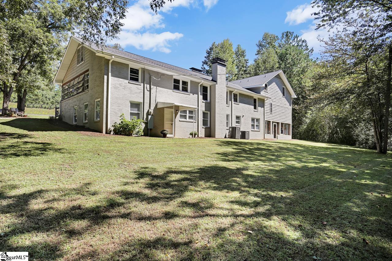 6725 Mountain View Road Taylors, SC 29687 - Photo 2 of 34