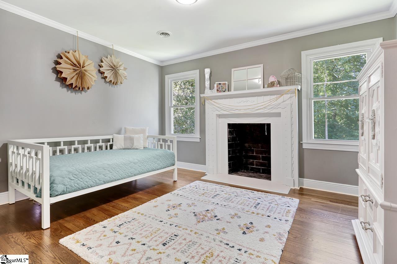 6725 Mountain View Road Taylors, SC 29687 - Photo 18 of 34