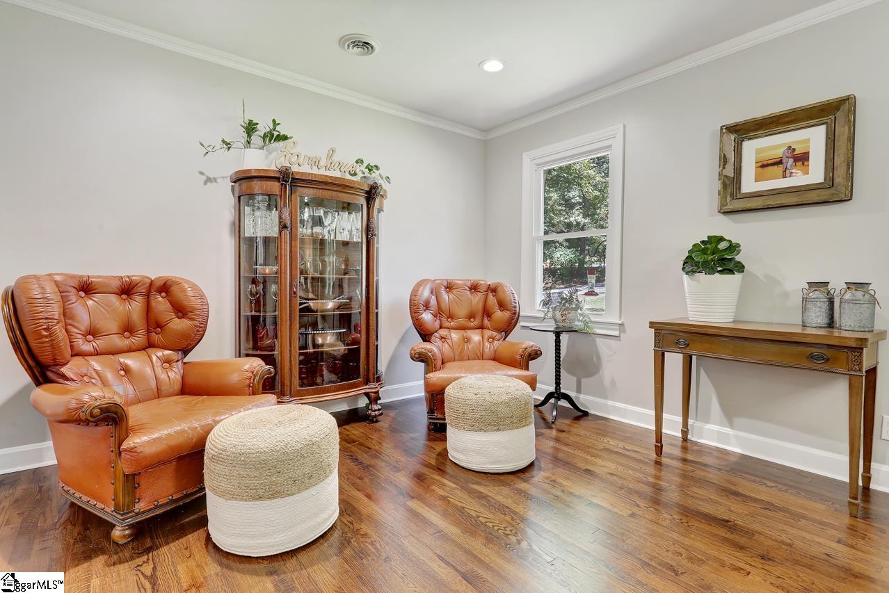 6725 Mountain View Road Taylors, SC 29687 - Photo 8 of 34