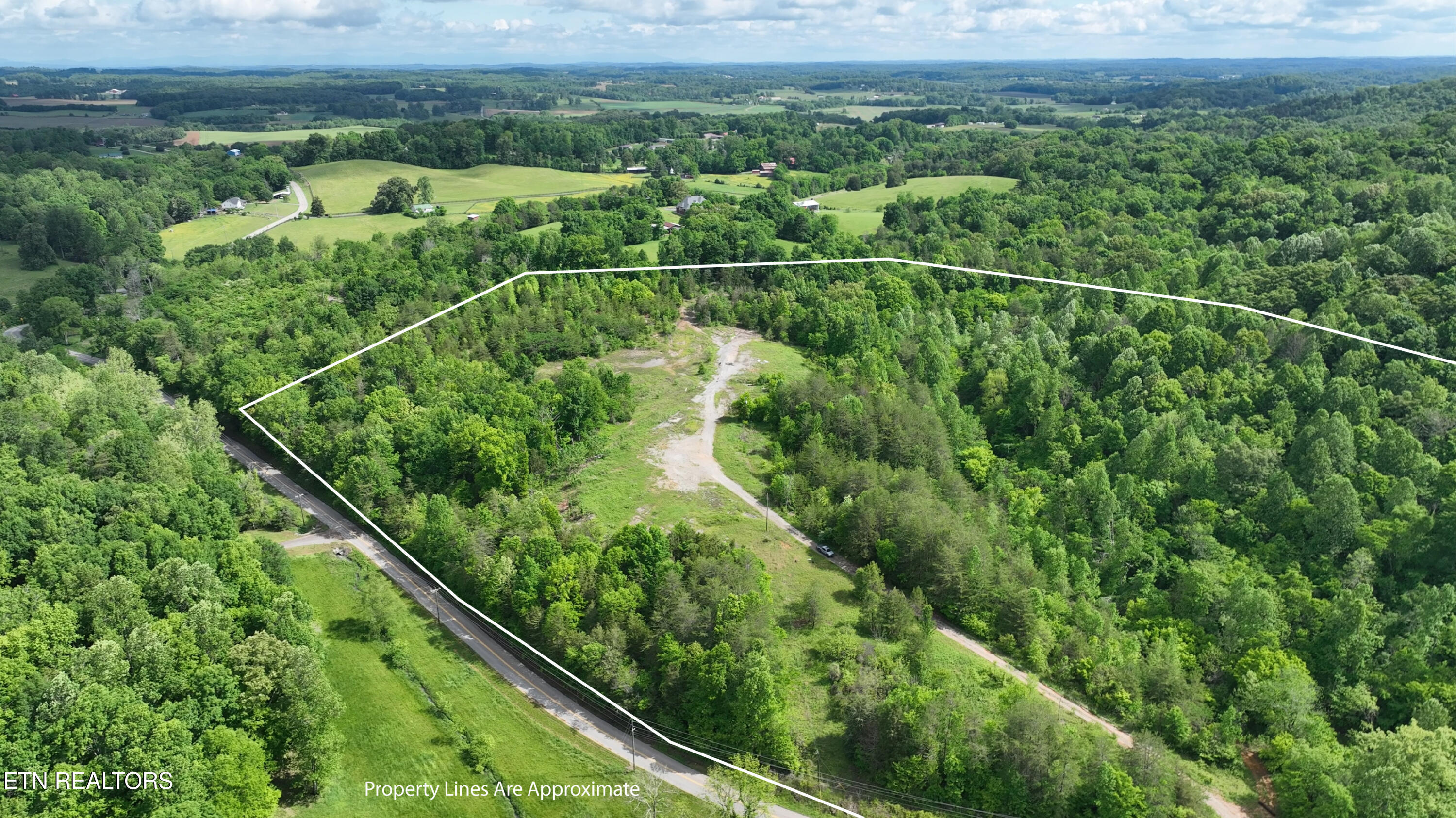 235 Acorn Gap Road Sweetwater, TN 37874 - Photo 3 of 11 third-01-01