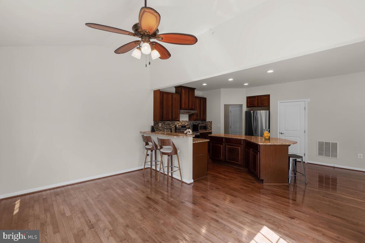 5636 Country Farm Road White Marsh, MD 21162 - Photo 16 of 47 Gallery Image 16