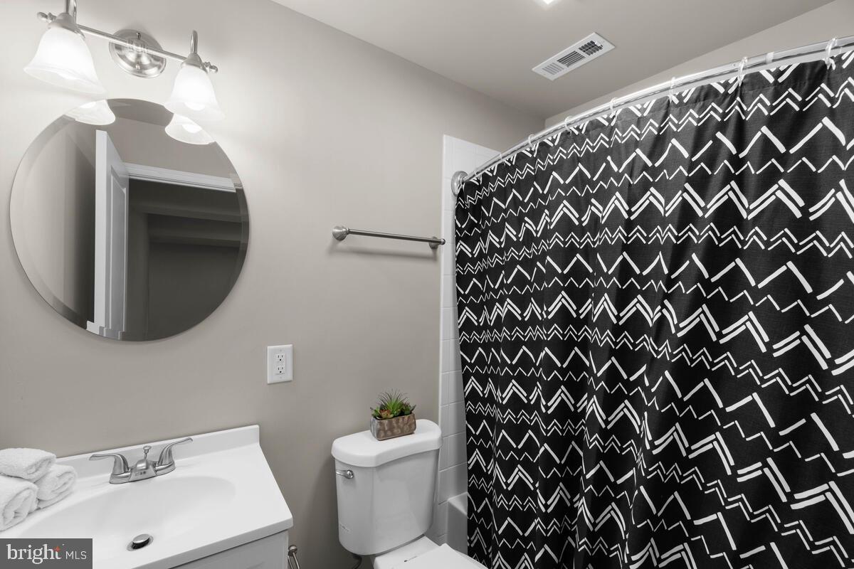 5636 Country Farm Road White Marsh, MD 21162 - Photo 41 of 47 Gallery Image 41