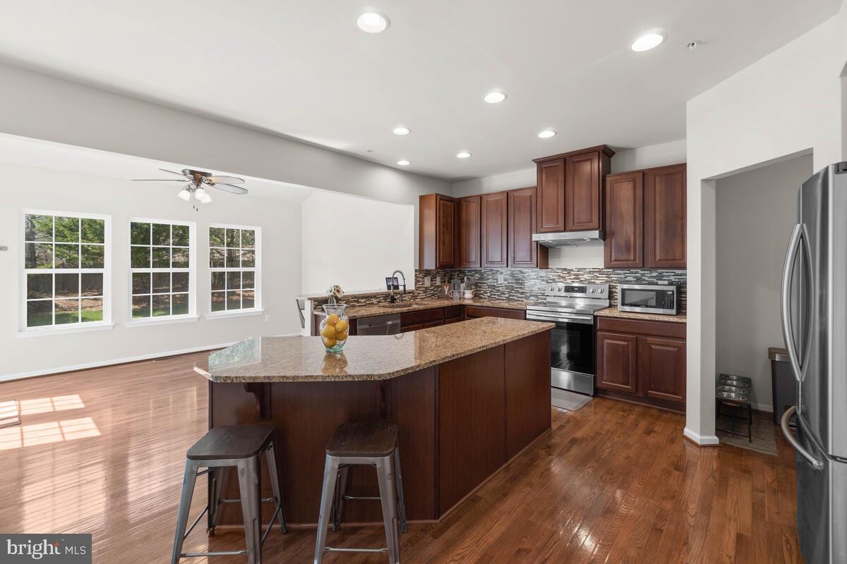 5636 Country Farm Road White Marsh, MD 21162 - Photo 6 of 47 Gallery Image 6