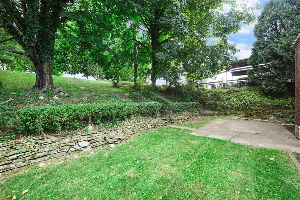 962 Highview Road Pittsburgh, PA 15234 - Photo 22 of 23