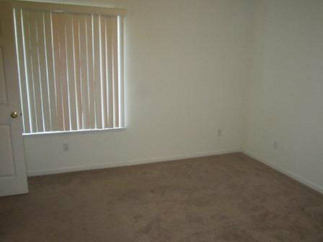 1735 Graf Road Hollister, CA 95023 - Photo 4 of 12 Gallery Image 4