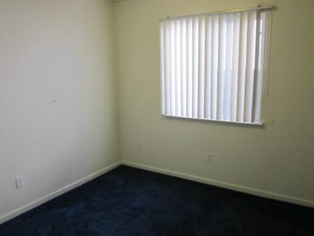 1735 Graf Road Hollister, CA 95023 - Photo 7 of 12 Gallery Image 7